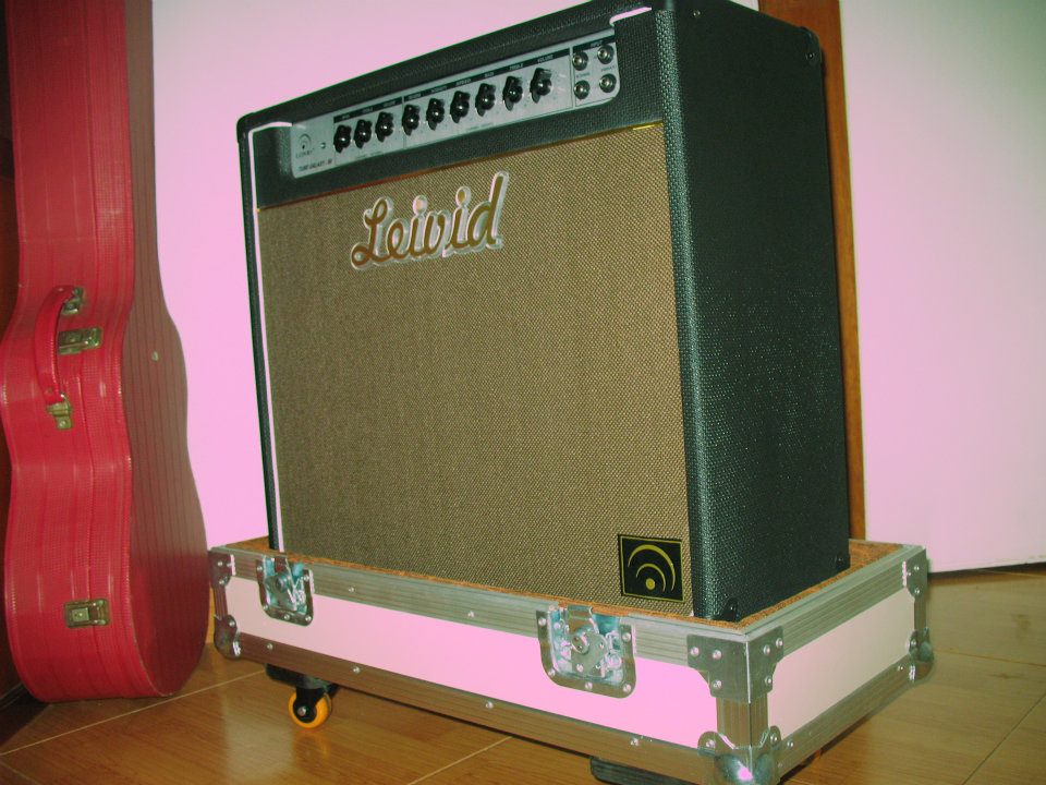 AMPLIFICADOR DE GUITARRA TUBE GALAXY