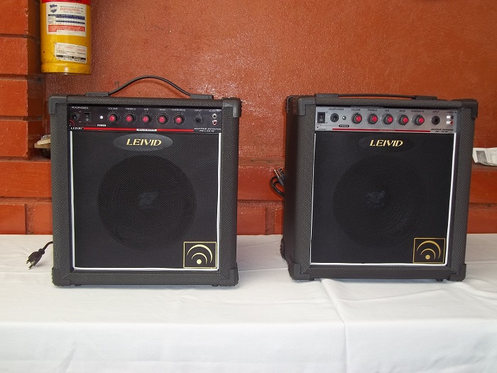 AMPLIFICADOR DE GUITARRA GUITAR SHOOLS  TS-15W
